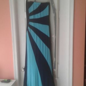 Strapless maxi